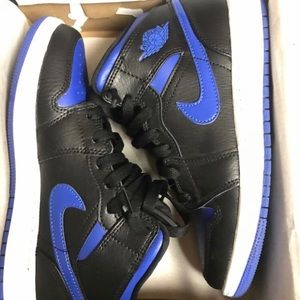 Air Jordan 1 Mid (GS)